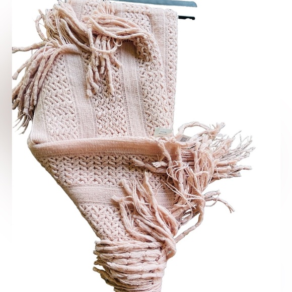 Knit Necessities Soft Knitted Throw Blanket - Picture 5 of 8